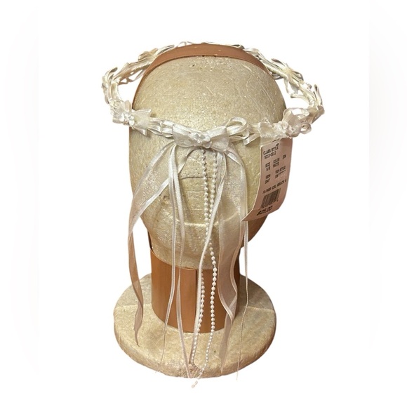 David’s Bridal Flower Girl Elegant Ivory Bow Headband NWT - Picture 2 of 6